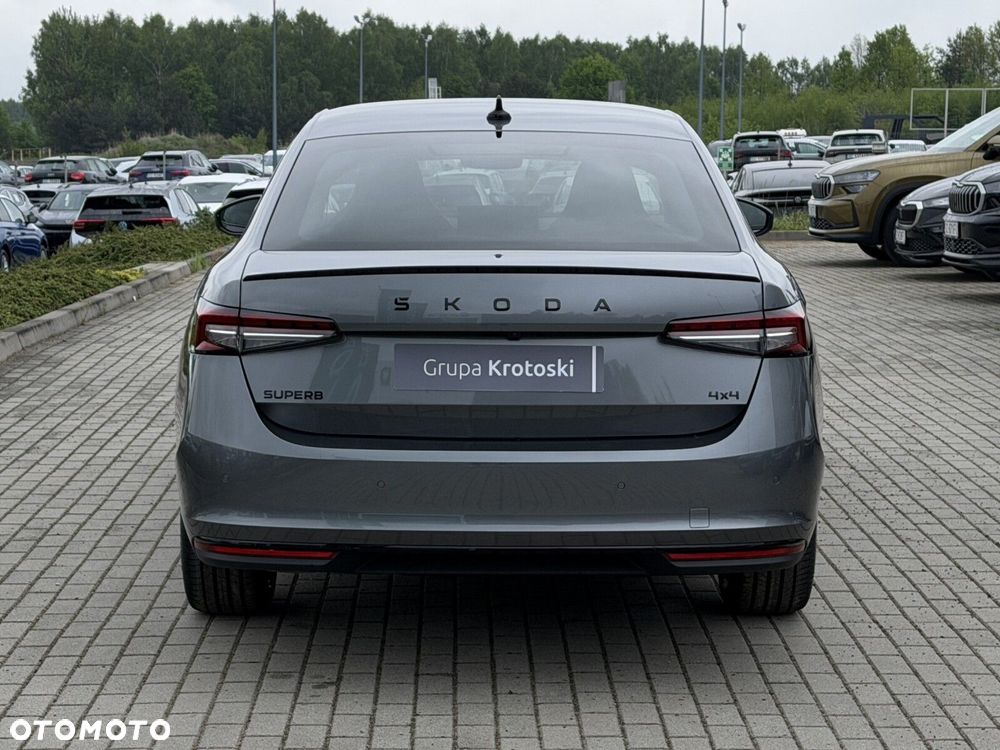 Skoda Superb 2.0 TDI SCR 4x4 Sportline DSG - 6