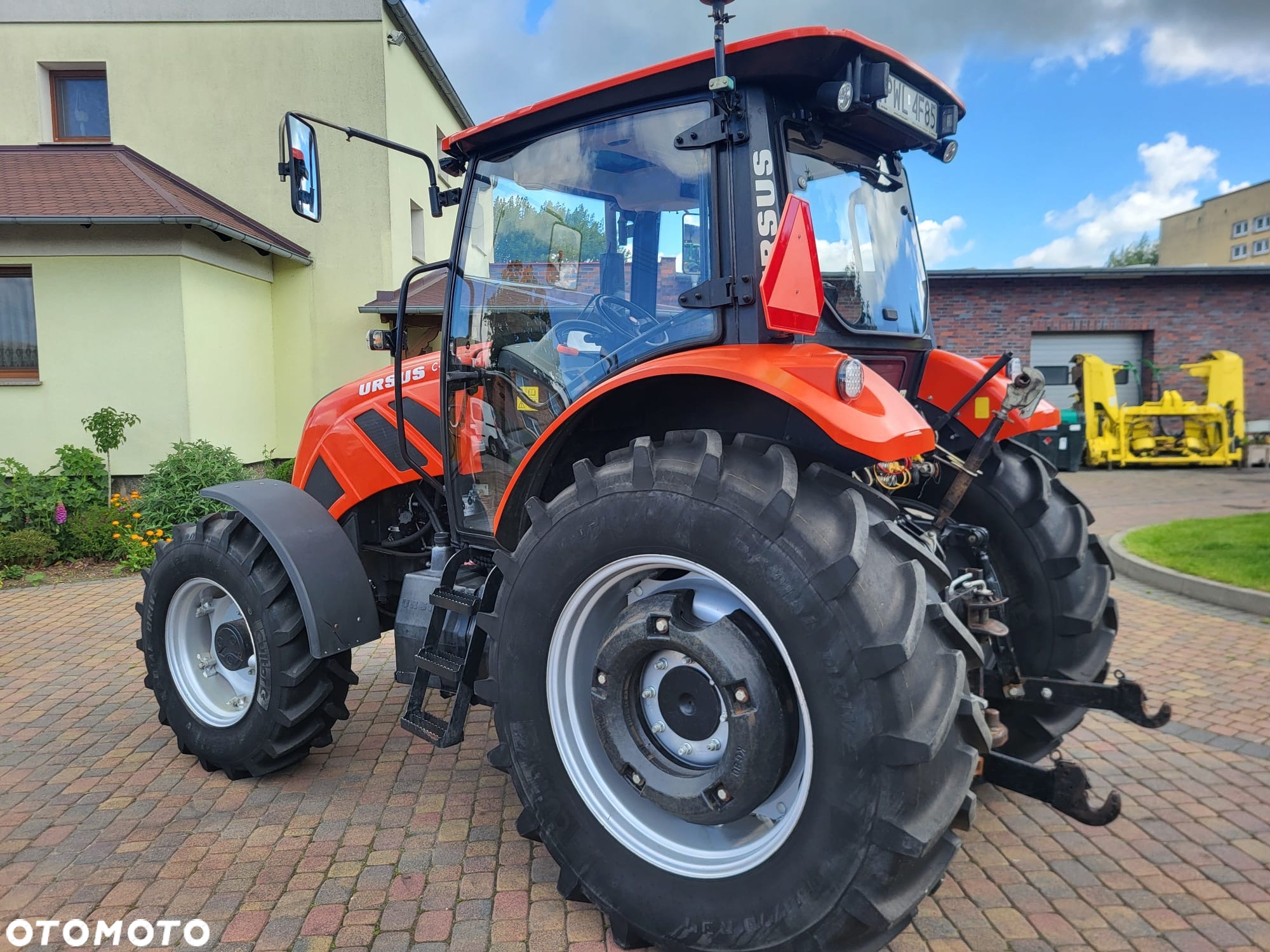Ursus C-3102 - 14