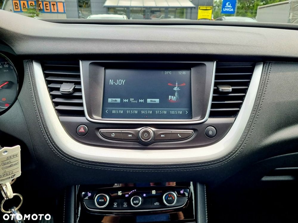 Opel Grandland X 1.2 Start/Stop Elegance - 18