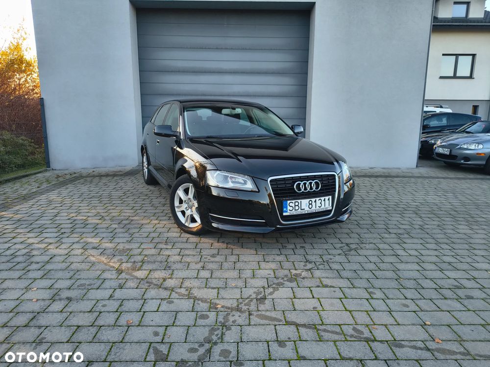 Audi A3 Sportback - 1