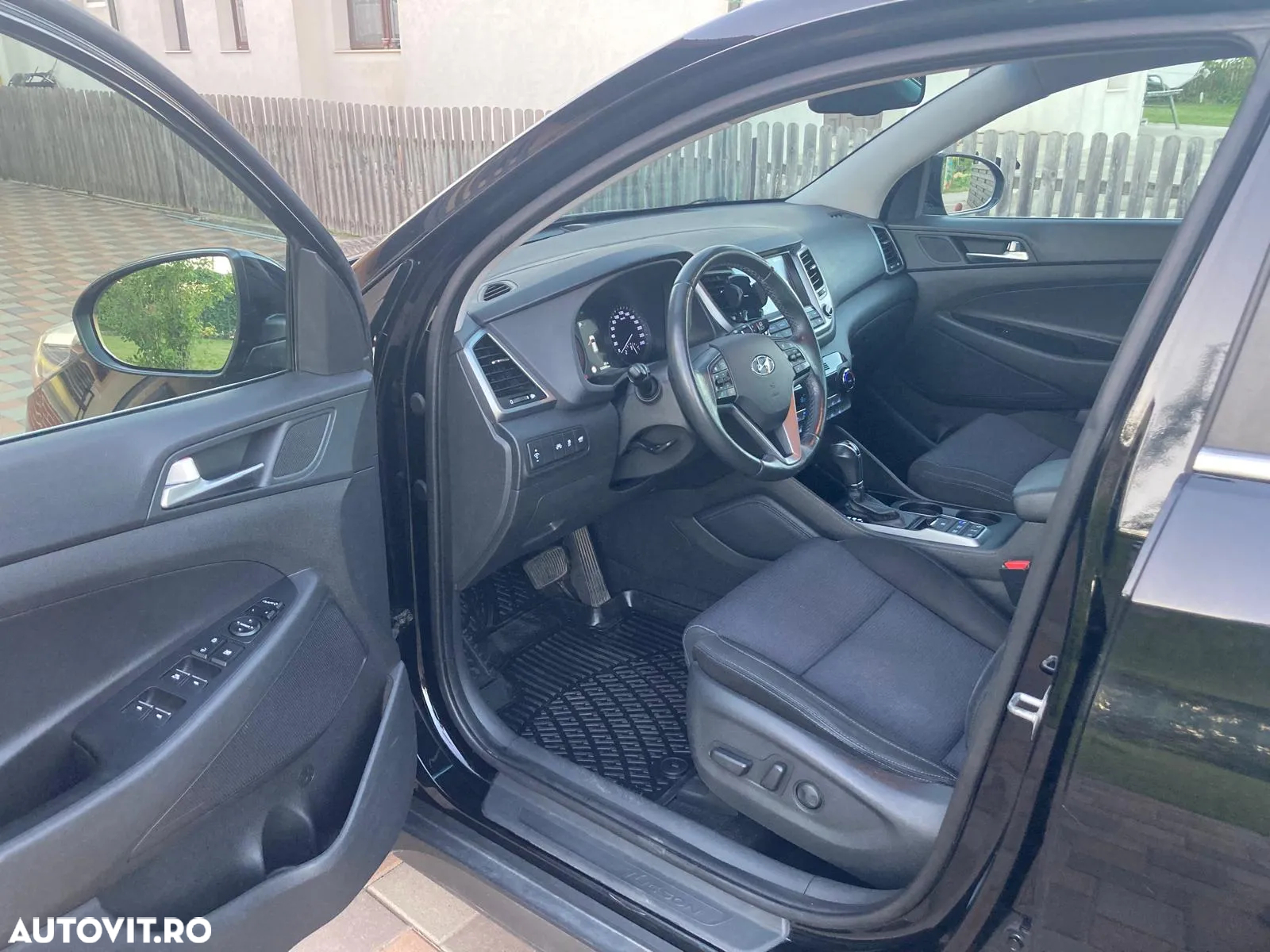 Hyundai Tucson 1.6 T-GDi 4WD 7DCT Premium - 11