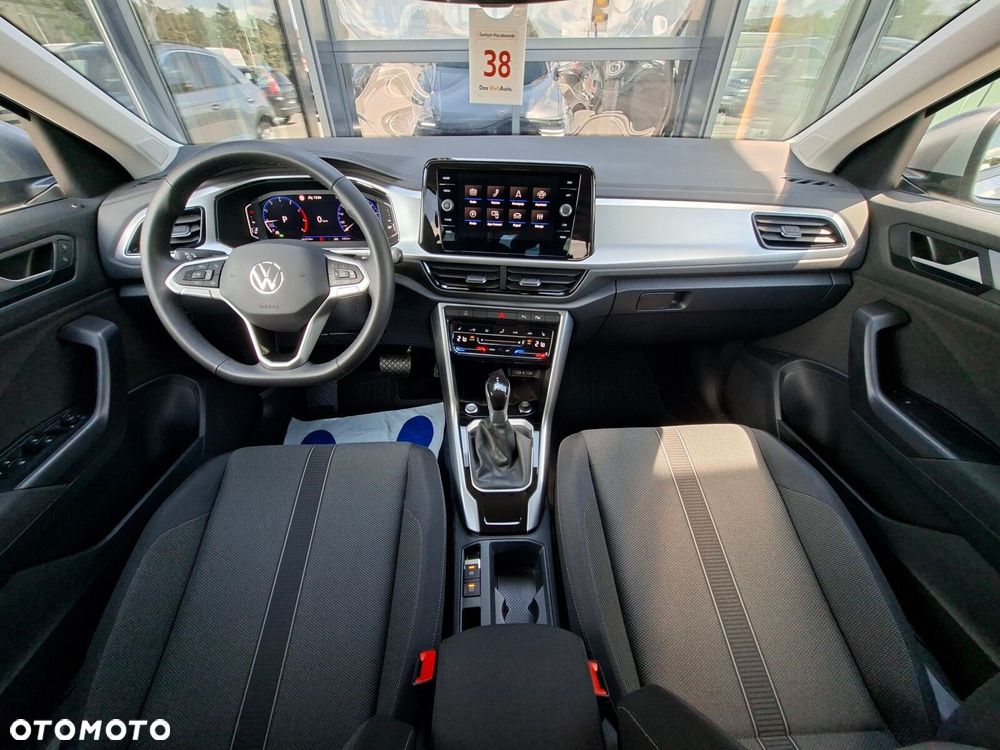 Volkswagen T-Roc - 17