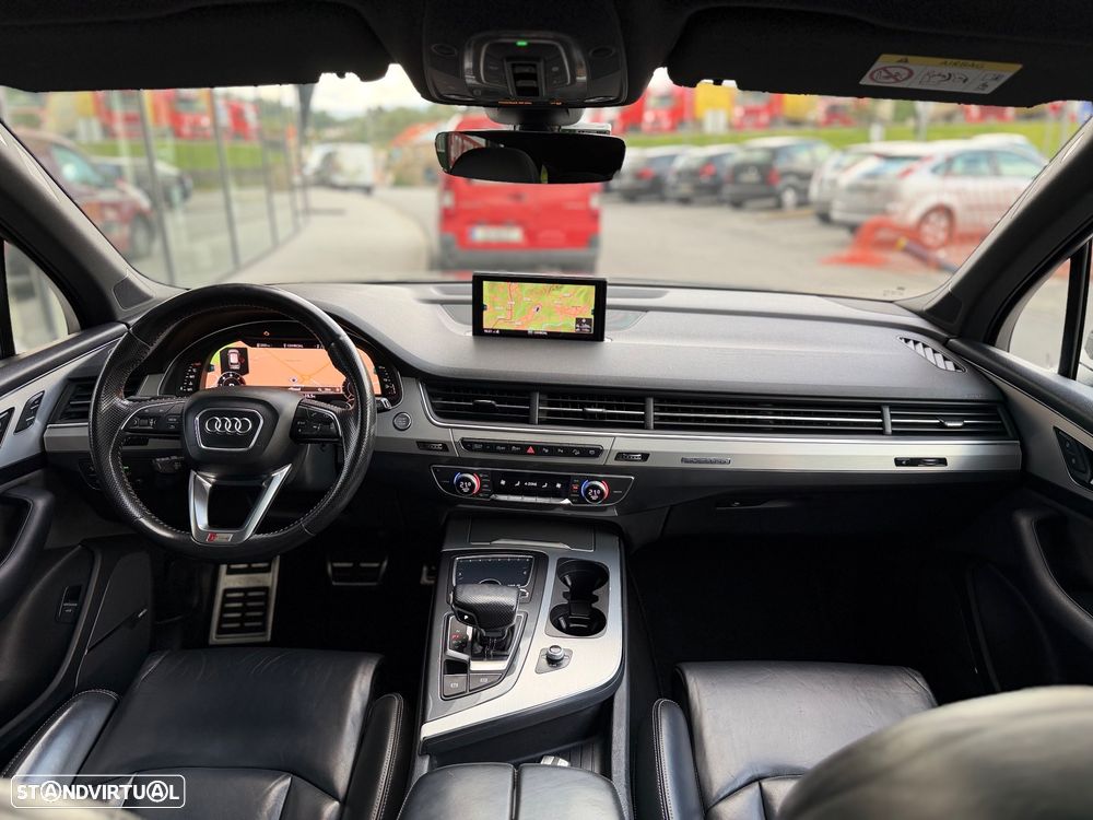 Audi Q7 3.0 TDI quattro tiptronic 7L - 8