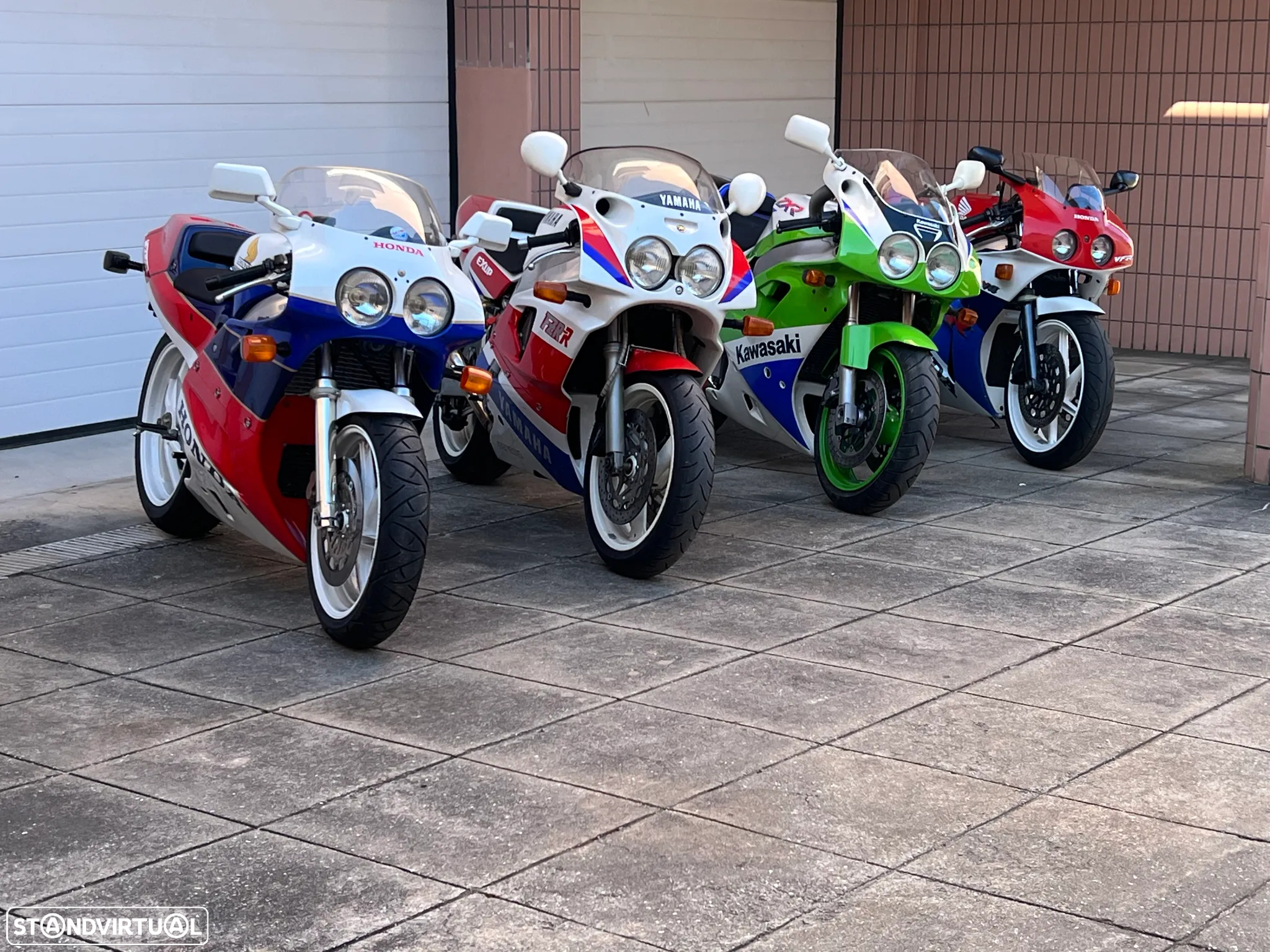 Honda VFR VFR750 RC30 - 16