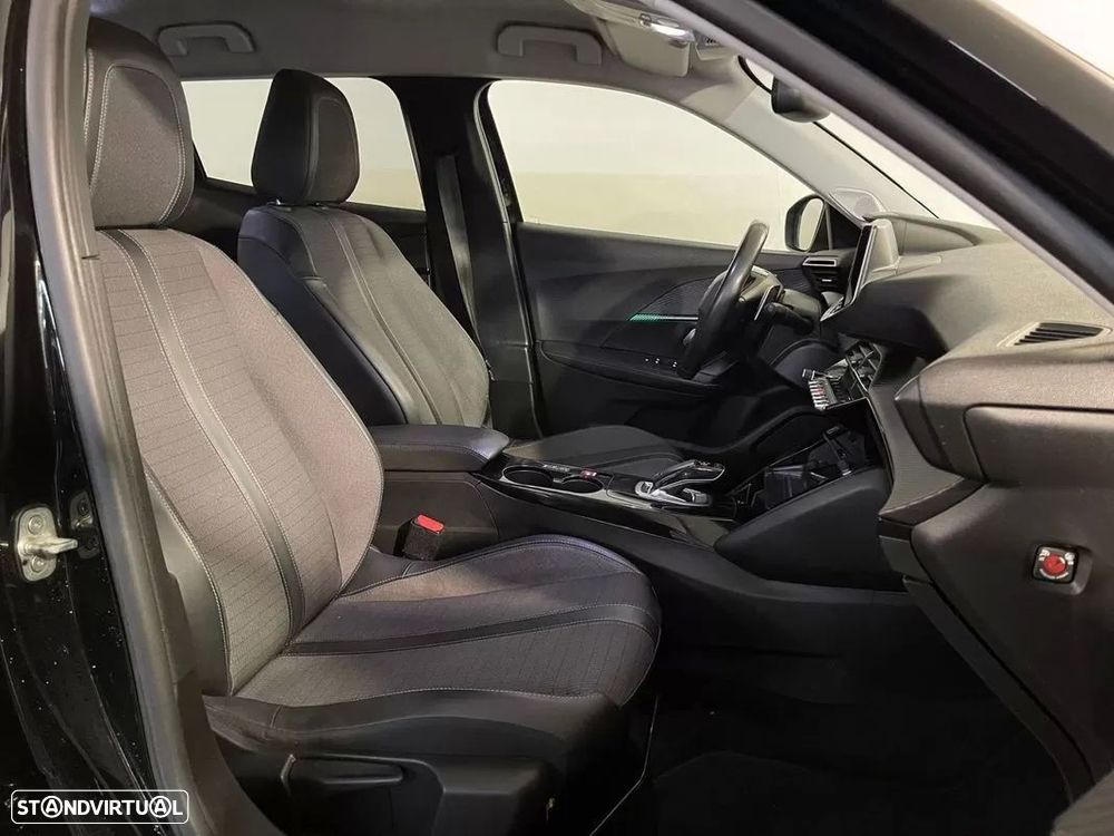 Peugeot 2008 1.5 BlueHDi Allure EAT8 - 15