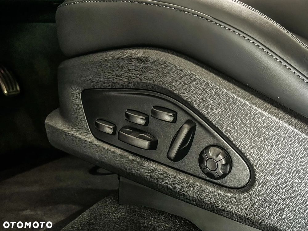 Porsche Macan Standard - 15