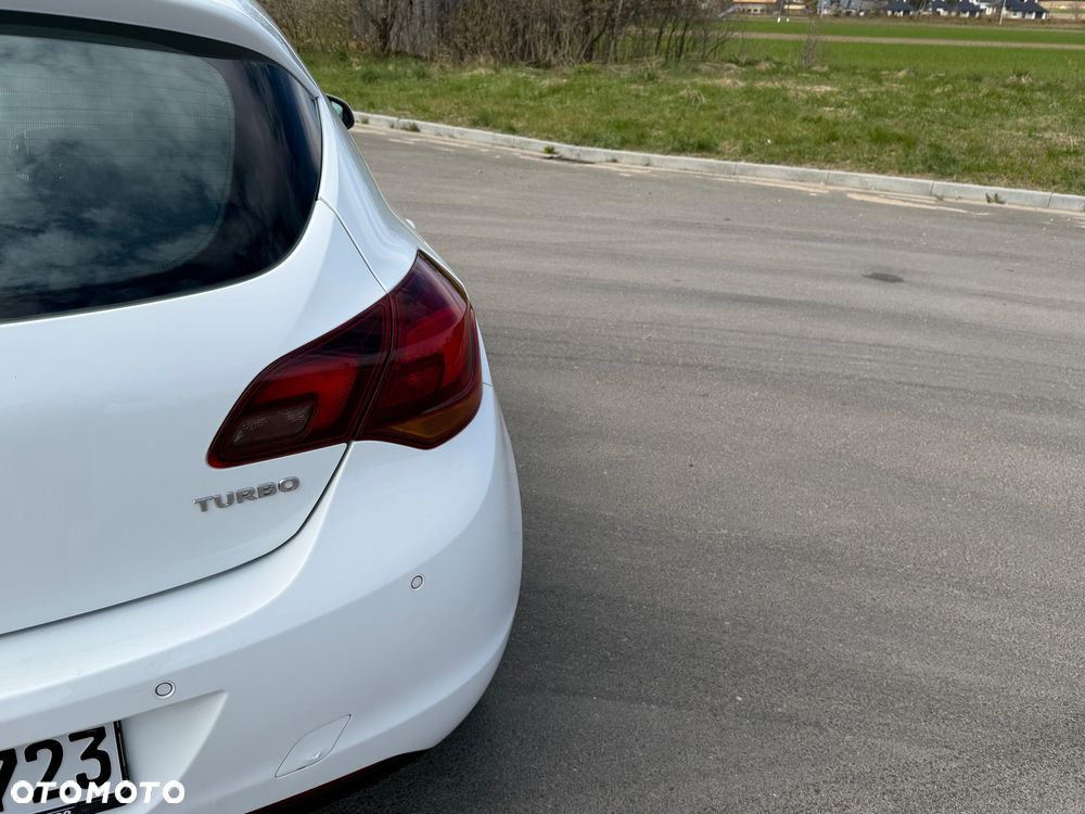 Opel Astra 1.4 T Enjoy - 33