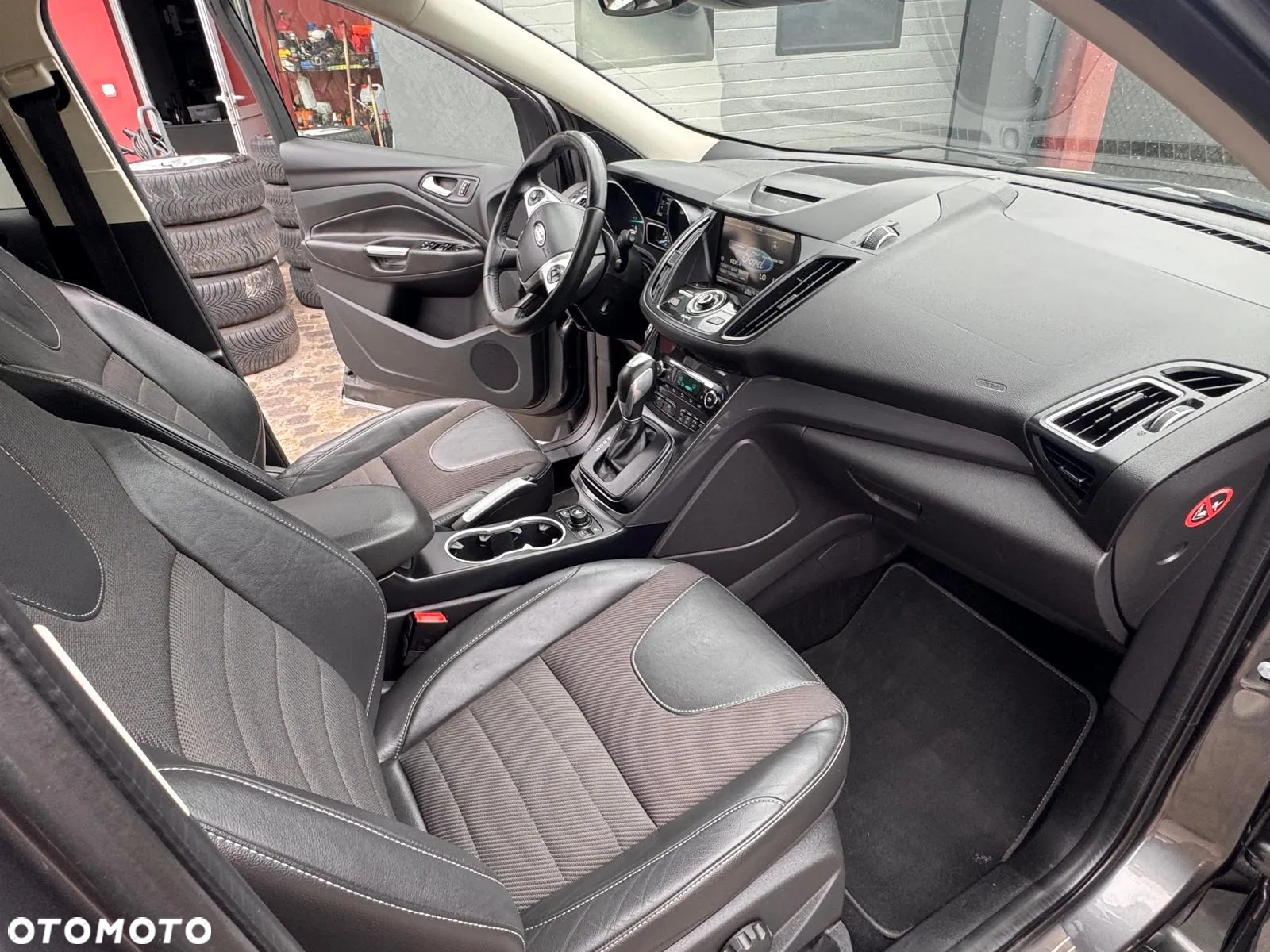 Ford Kuga 2.0 TDCi 4x4 Individual - 14