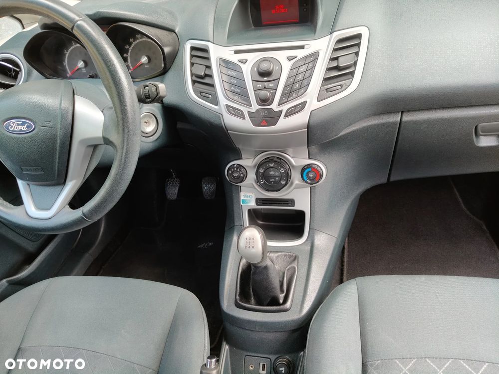 Ford Fiesta 1.25 Champions Edition - 9