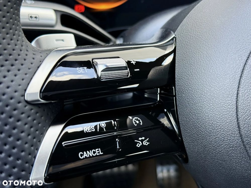 Mercedes-Benz CLA - 16