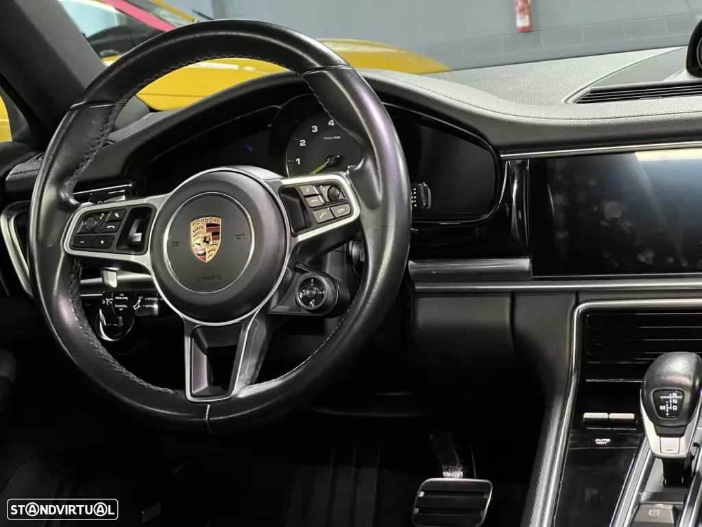 Porsche Panamera 4 E-Hybrid Executive - 27