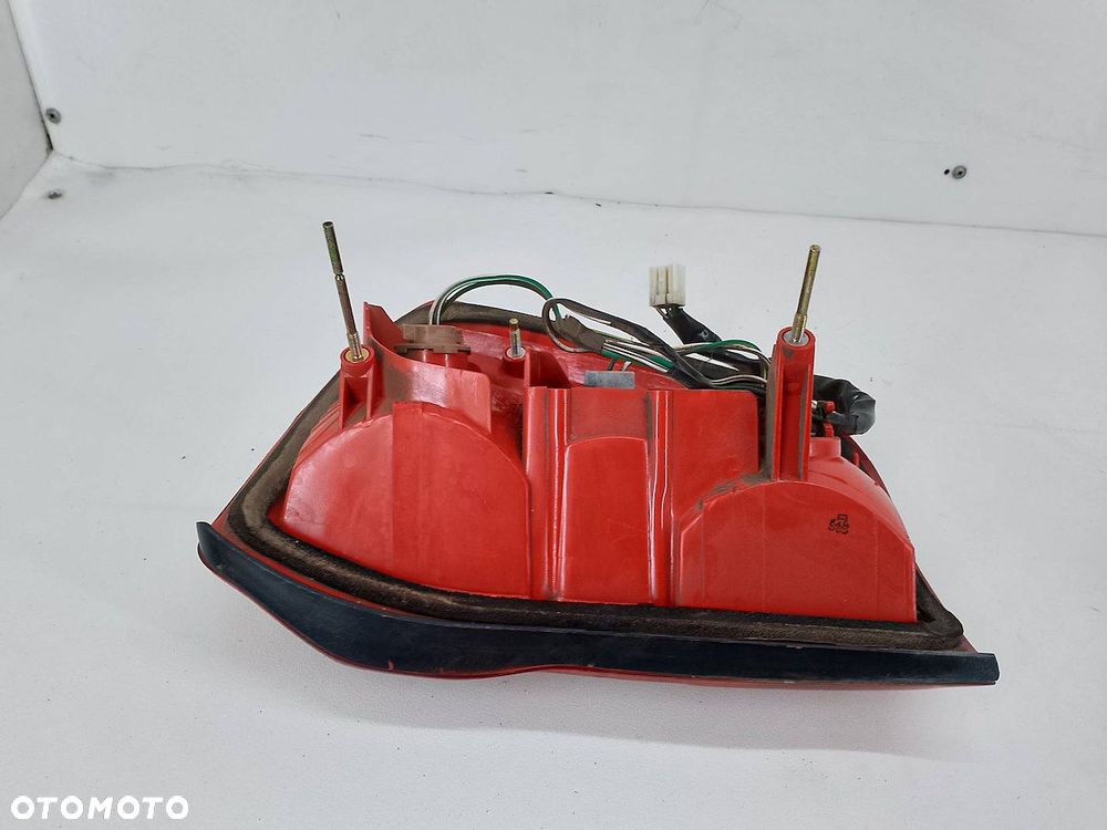 LAMPY TYŁ KOMPLET TOYOTA RAV4 II ( 00-06 ) - 6