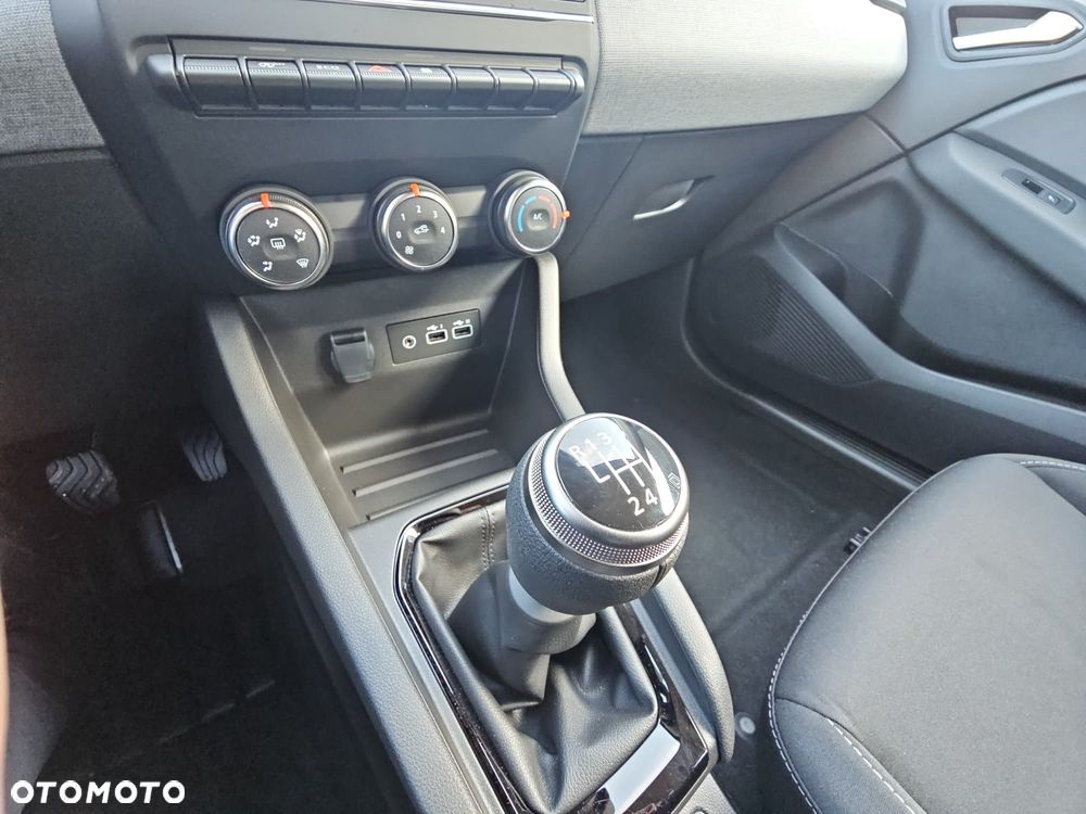 Renault Clio 1.0 TCe Evolution - 20