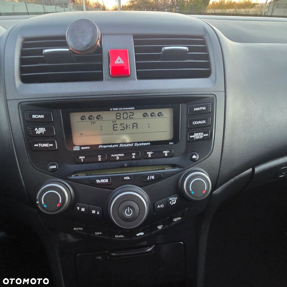 Honda Accord 2.0 Sport - 14