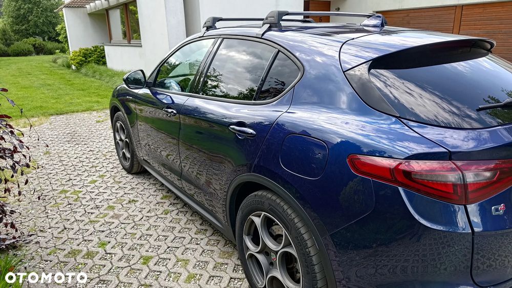 Alfa Romeo Stelvio 2.0 Turbo Q4 - 4