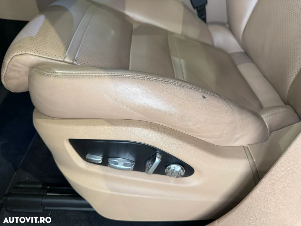 Porsche Cayenne - 15