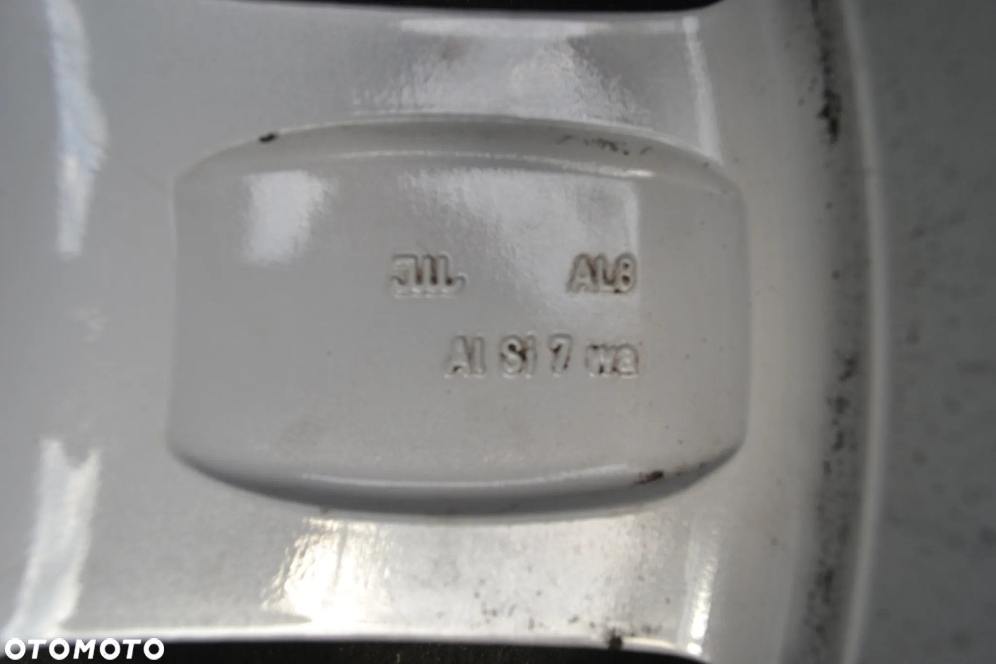 AUDI Q7 TOUAREG FELGA FELGI ALUMINIOWE ALUFELGI 8x18 ET56 - 21