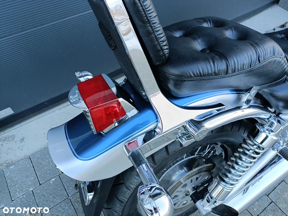 Suzuki Intruder - 13