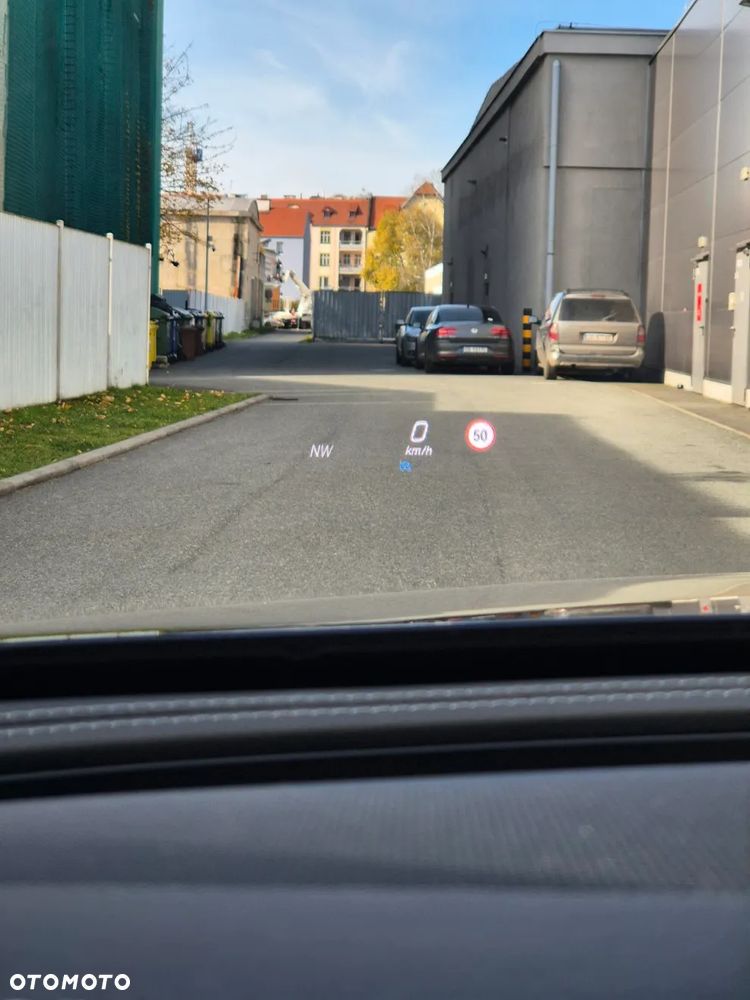 Mercedes-Benz Klasa E 220 d 4-Matic 9G-TRONIC - 17