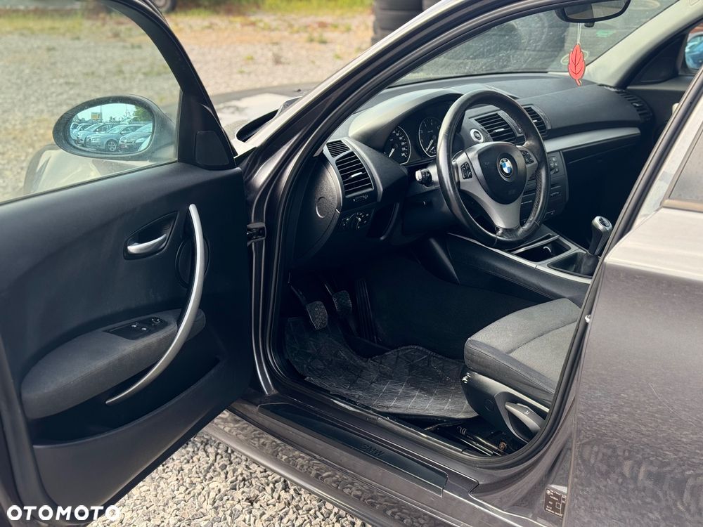 BMW Seria 1 116i - 8