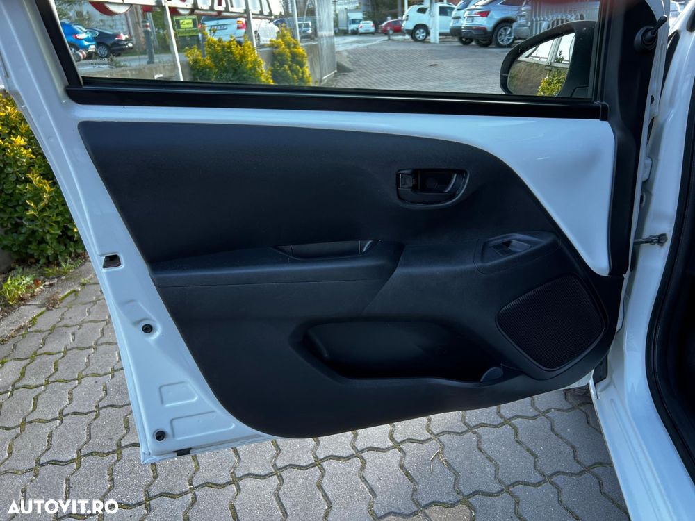 Toyota Aygo 1.0 VVY-I 5 usi X-trend - 28