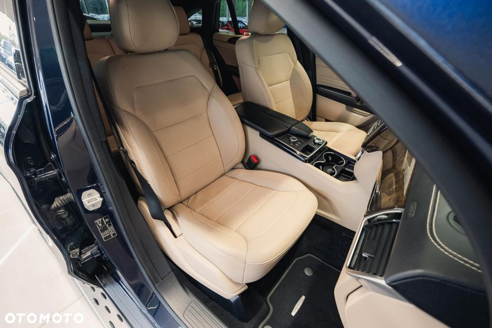 Mercedes-Benz GLE - 16