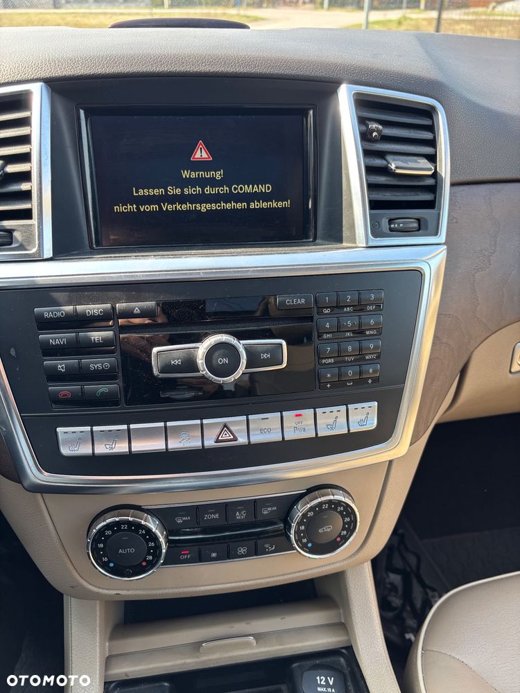 Mercedes-Benz ML - 8