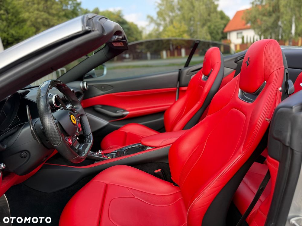 Ferrari Portofino - 28