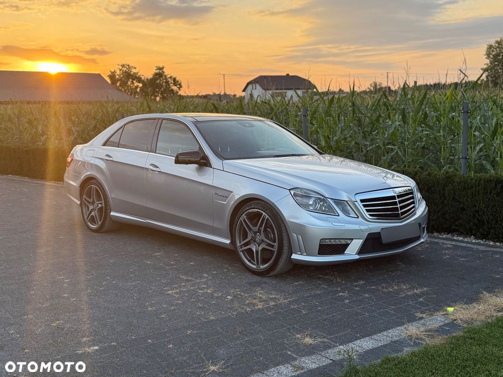 Mercedes-Benz Klasa E - 21
