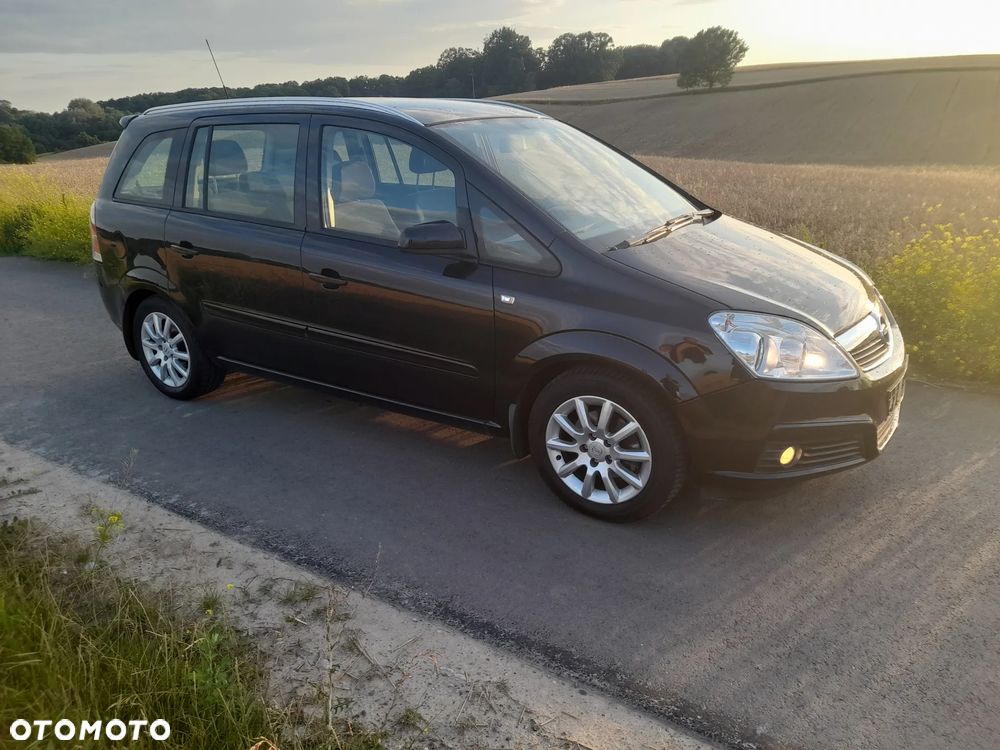 Opel Zafira 1.8 Cosmo - 9