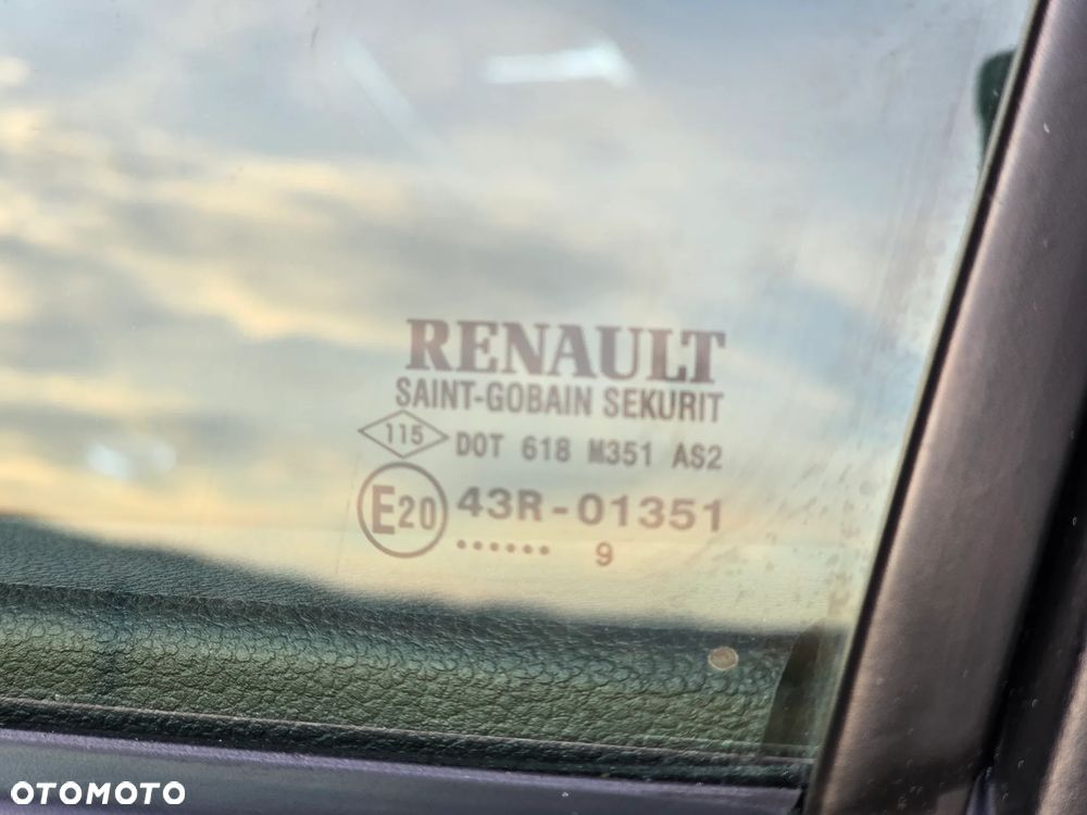 Dacia Duster SCe 115 4x2 Celebration - 39