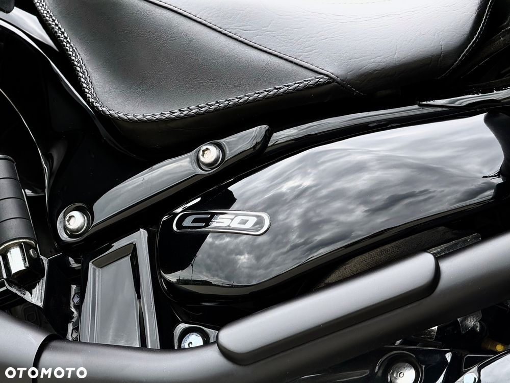 Suzuki VL 800 Volusia - Boulevard C50 - 9