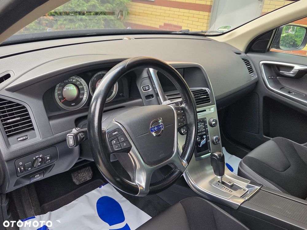 Volvo XC 60 D4 Geartronic Momentum - 6