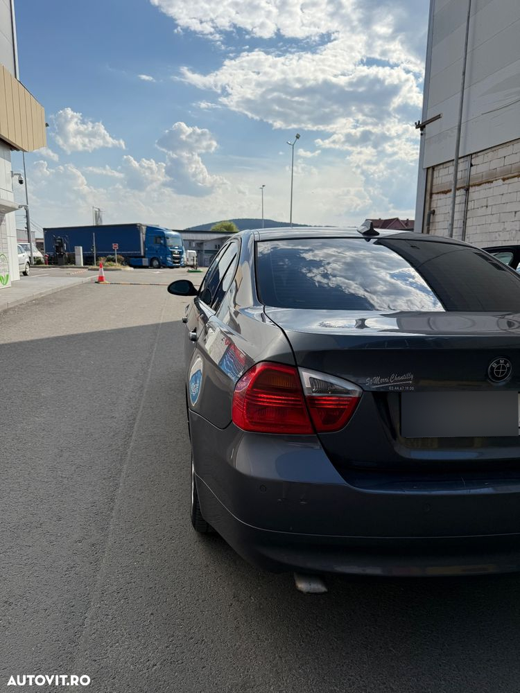 BMW Seria 3 320d - 6