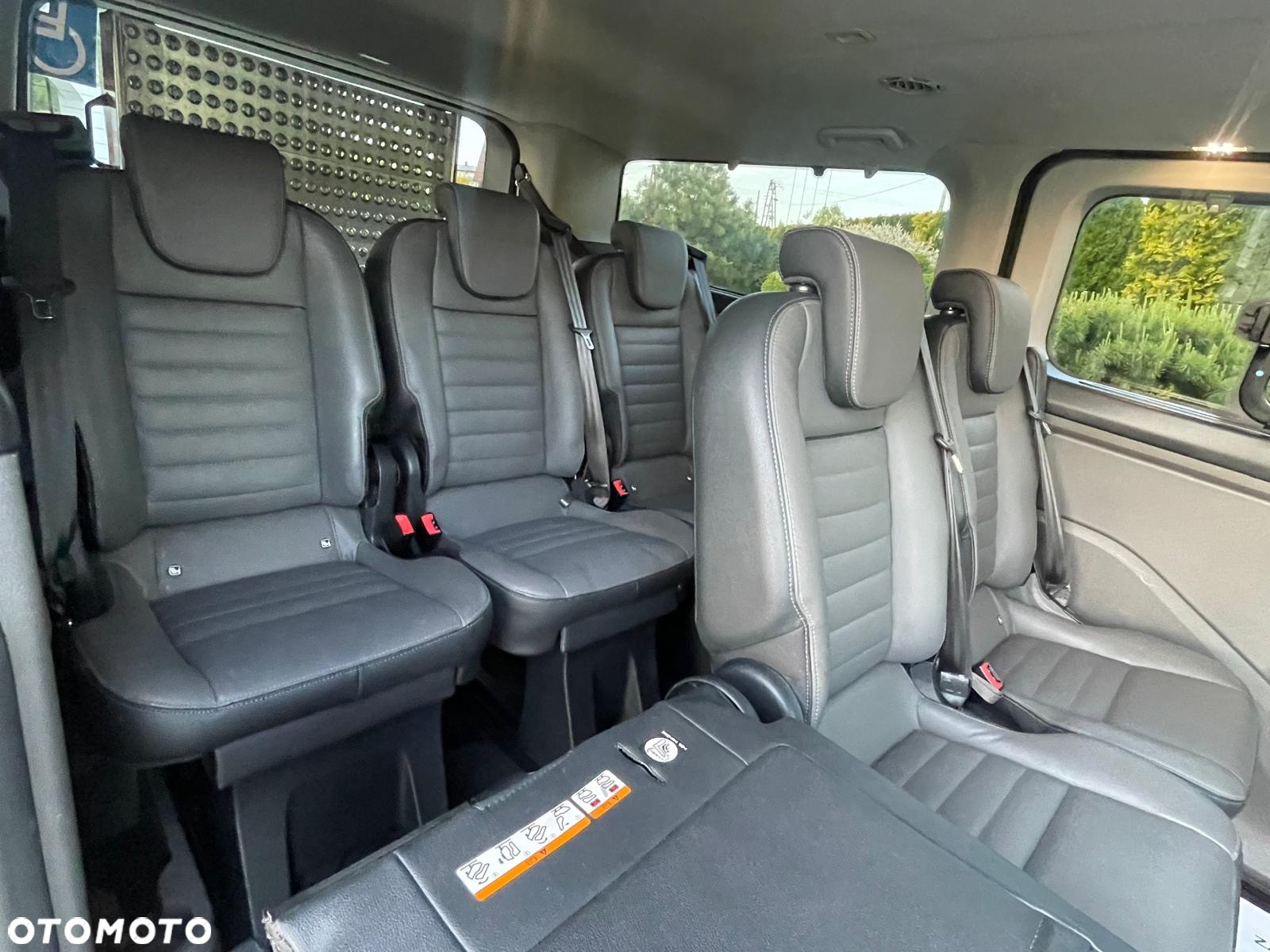 Ford Tourneo Custom 320 L2H1 VA Autm Titanium X - 23