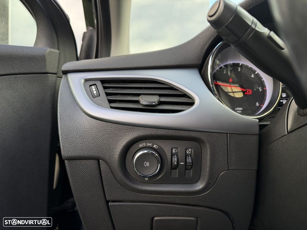 Opel Astra Sports Tourer 1.6 CDTI Ecotec Business Edition S/S - 23