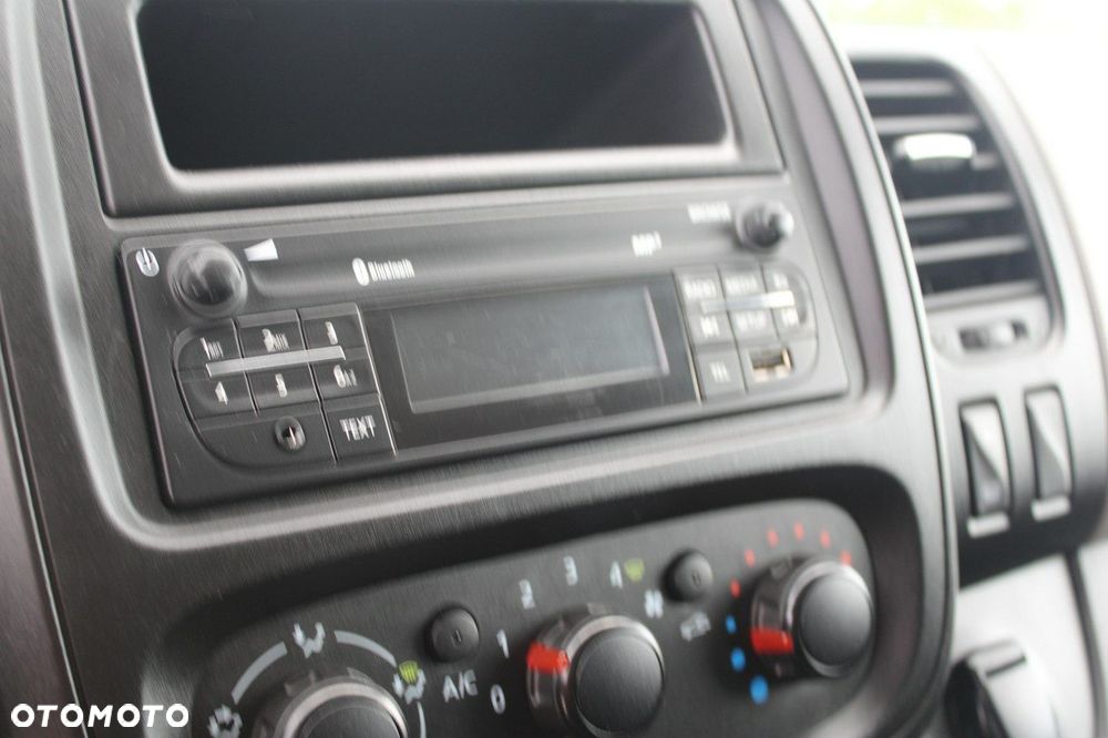 Renault Trafic - 23