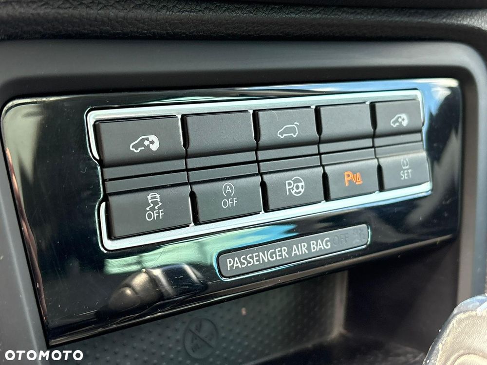 Volkswagen Sharan 2.0 TDI DSG BlueMotion Technology Cup - 23