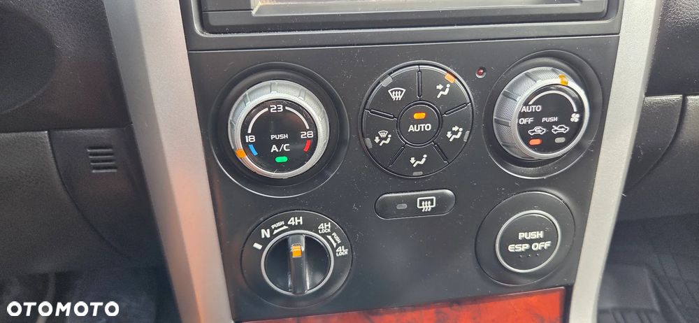 Suzuki Grand Vitara - 27