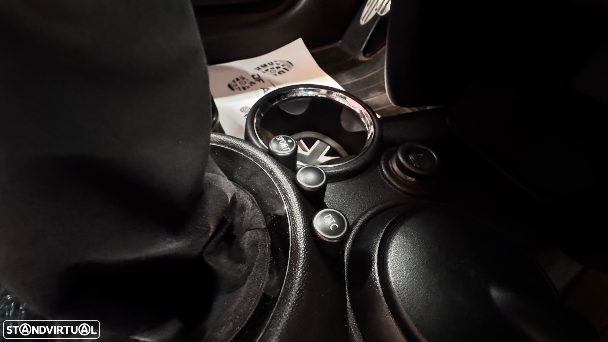 MINI 3 Portas John Cooper Works - 18