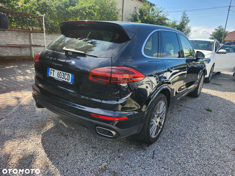 Porsche Cayenne Platinum Edition