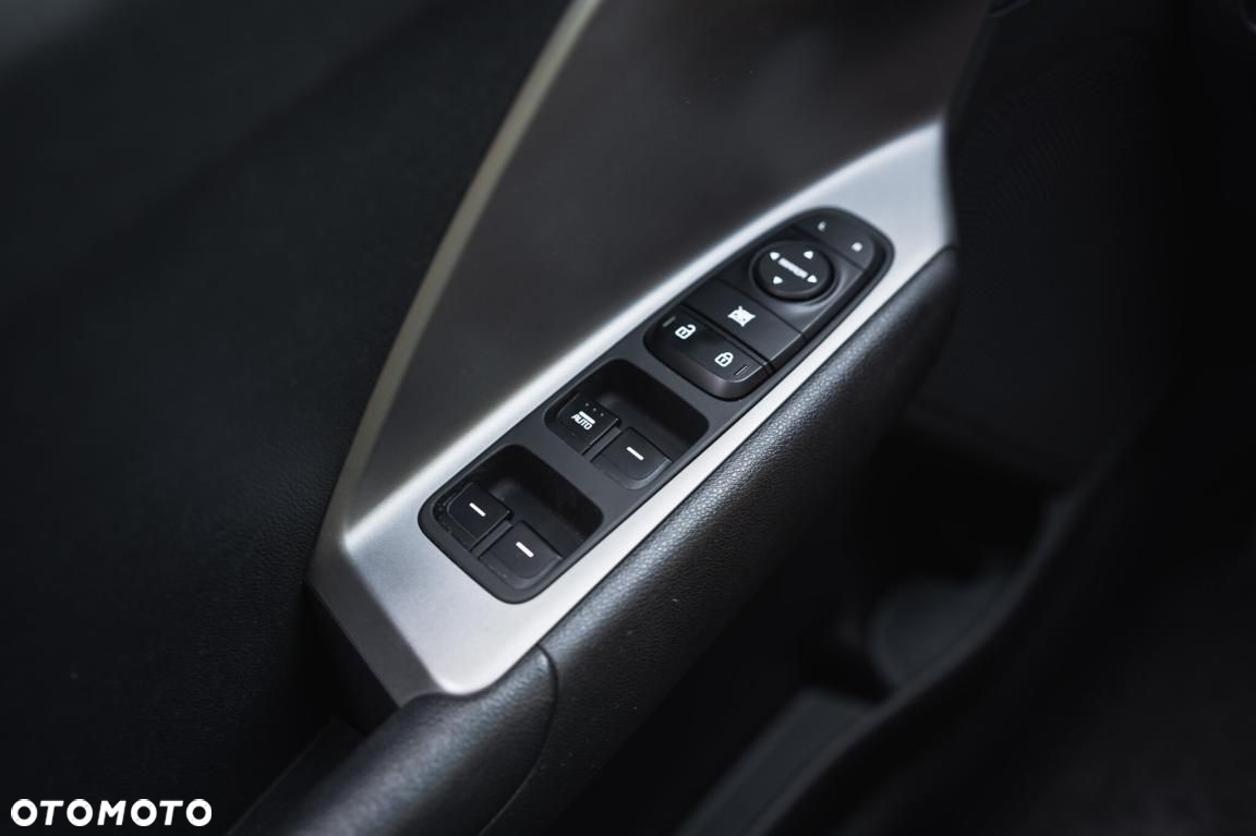 Kia Niro - 24