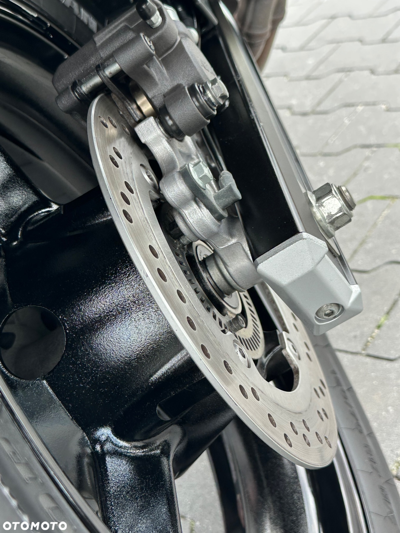 Suzuki V-STROM - 11
