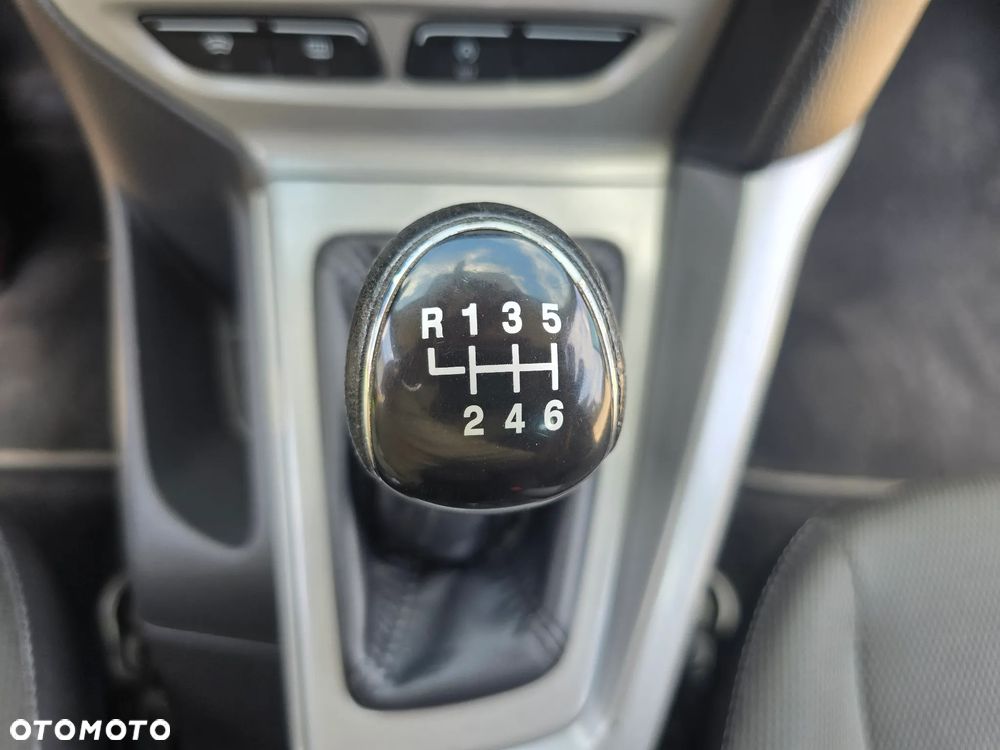 Ford Focus - 31