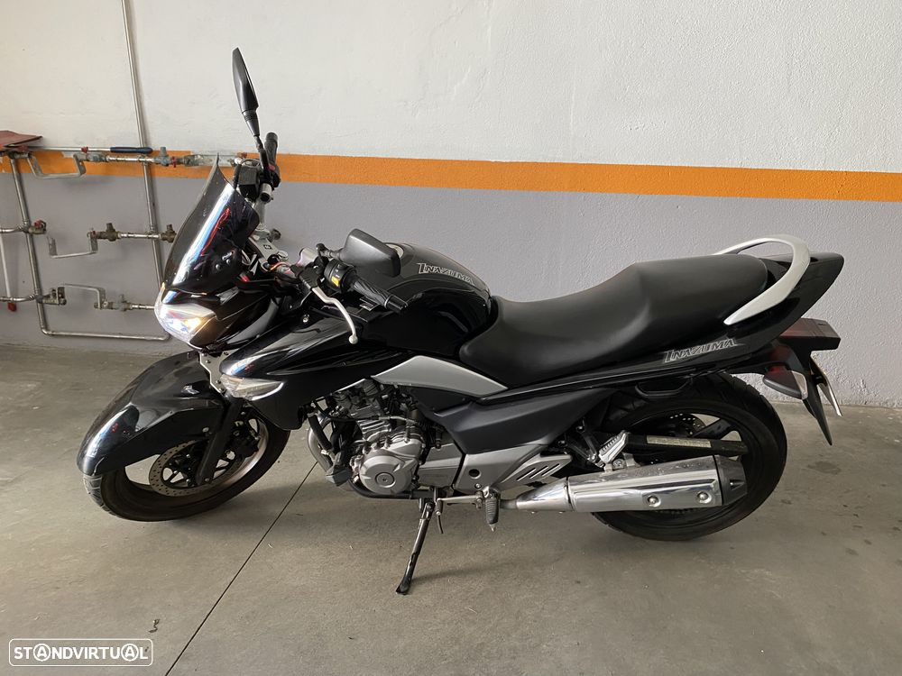 Suzuki Inazuma 250 - 1