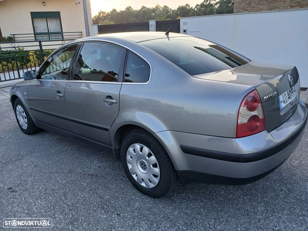 Audi A4 1.9 TDI m5 Exclusive - 1