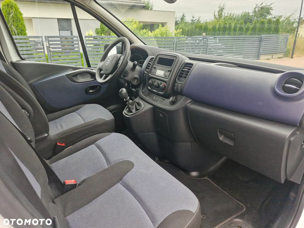 Opel vivaro - 17