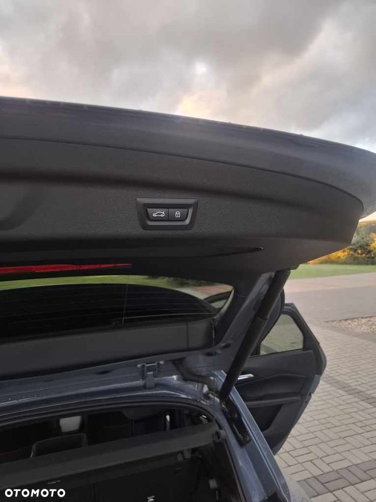 BMW Seria 2 218d M Sport - 24