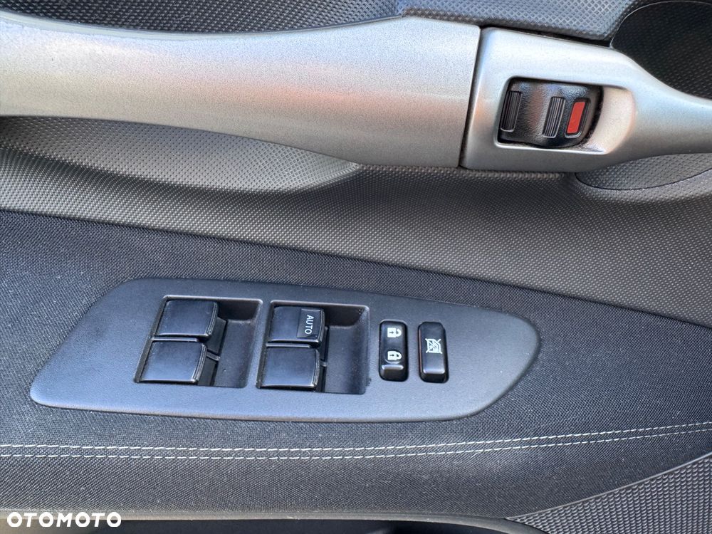 Toyota Auris 1.6 Executive - 12