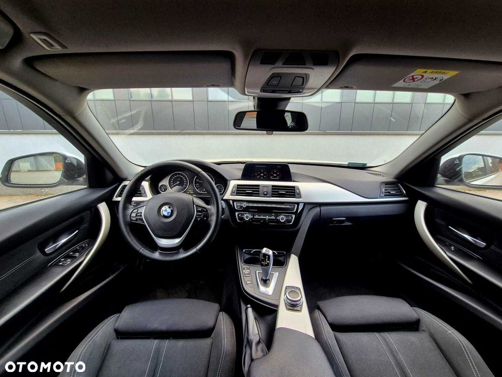 BMW Seria 3 320d - 21